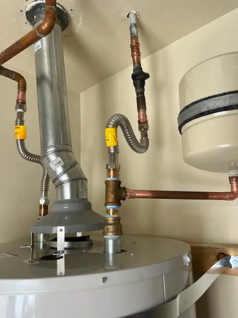 Water heater installation and plumbing repair in Mexia